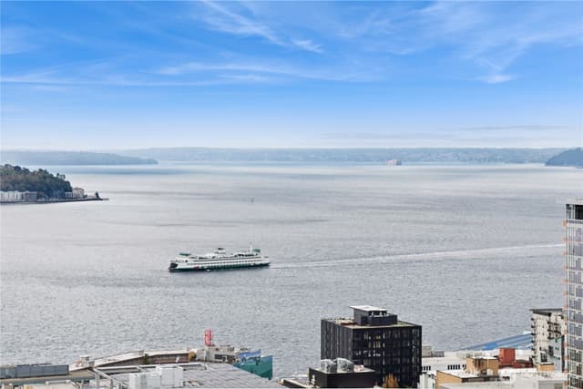 Property photo for 588 Bell Street #2902S, Seattle photo 2