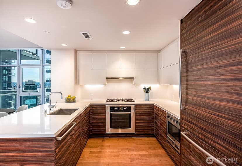 Property photo for 588 Bell Street #2902S, Seattle photo 6