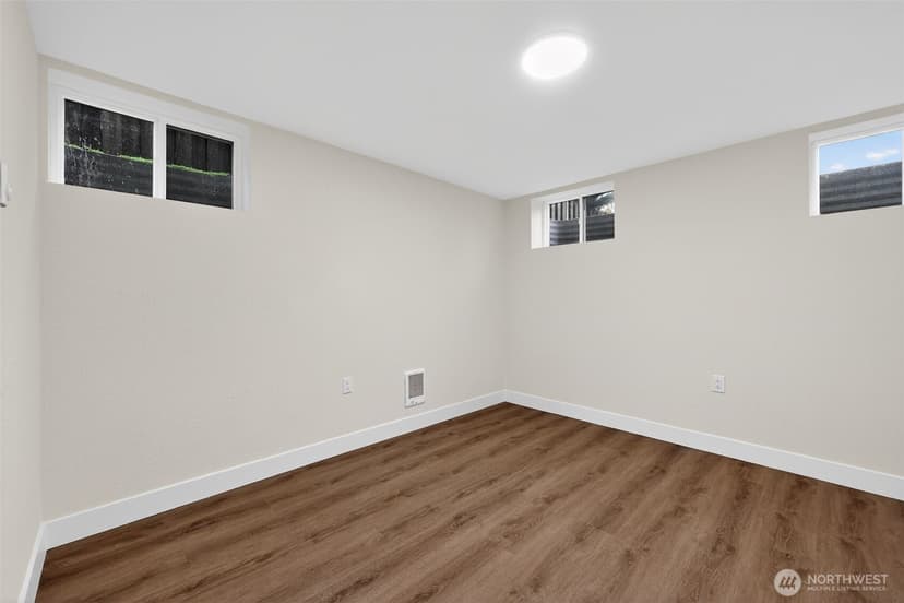 Property photo for 849 S Jackson Avenue, Tacoma photo 28