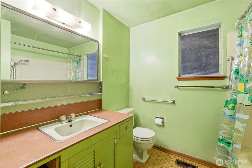 Property photo for 10012 8th Avenue NW, Seattle photo 21