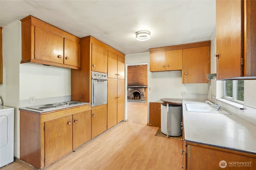 Property photo for 10012 8th Avenue NW, Seattle photo 9