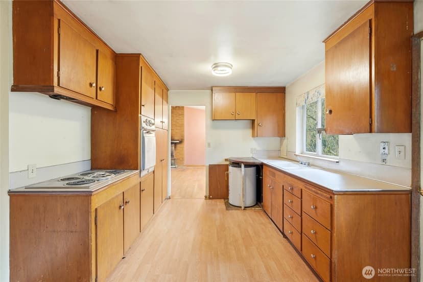 Property photo for 10012 8th Avenue NW, Seattle photo 10