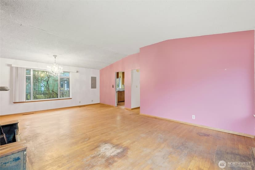 Property photo for 10012 8th Avenue NW, Seattle photo 7