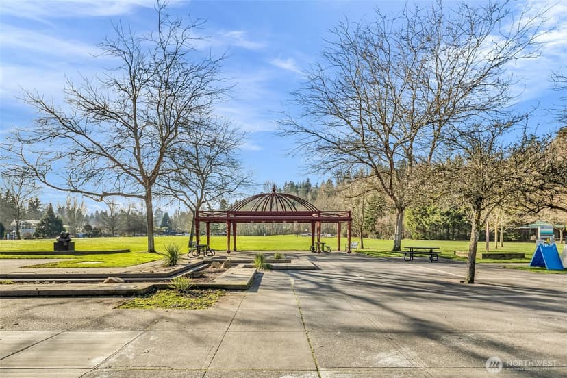 Property photo for 3055 80th Avenue SE #204, Mercer Island photo 23