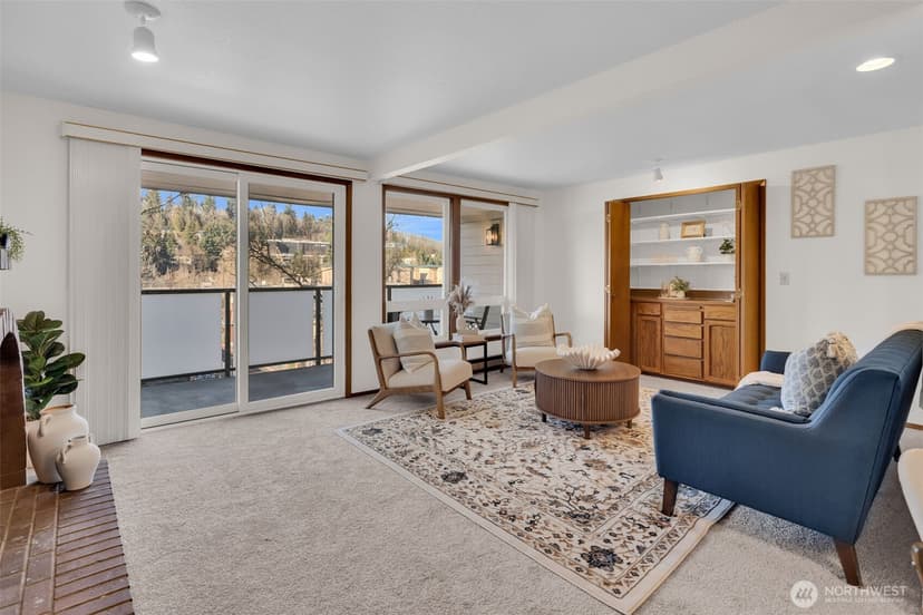 Property photo for 3055 80th Avenue SE #204, Mercer Island photo 6