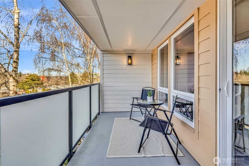 Property photo for 3055 80th Avenue SE #204, Mercer Island photo 9