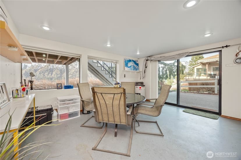 Property photo for 2885 Lakeshore Drive, Manson photo 34