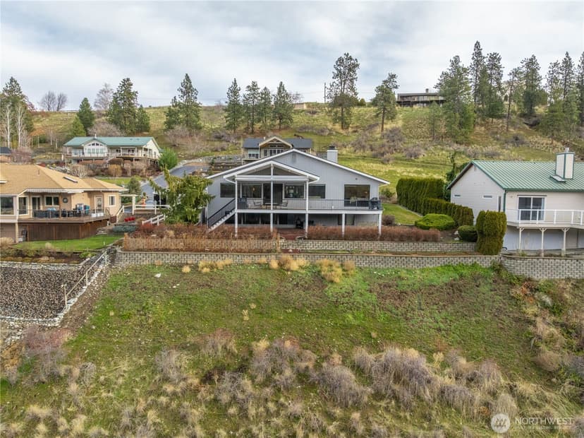 Property photo for 2885 Lakeshore Drive, Manson photo 37
