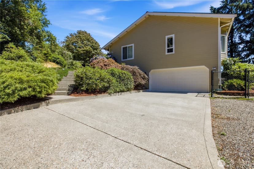 Property photo for 2604 Vincent Way NW, Bremerton photo 35