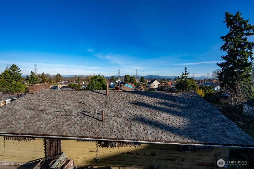 Property photo for 2525 S Raymond Street, Seattle photo 6