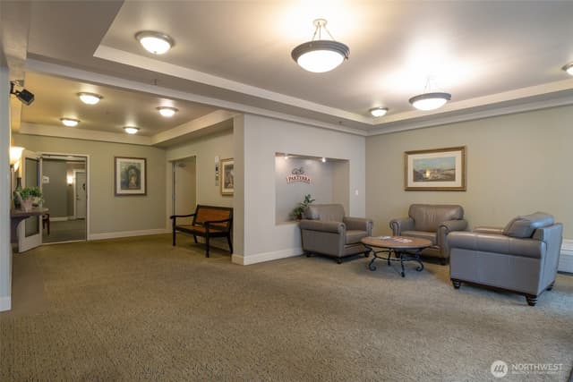 Property photo for 13301 SE 79th Place #B-402, Newcastle photo 3