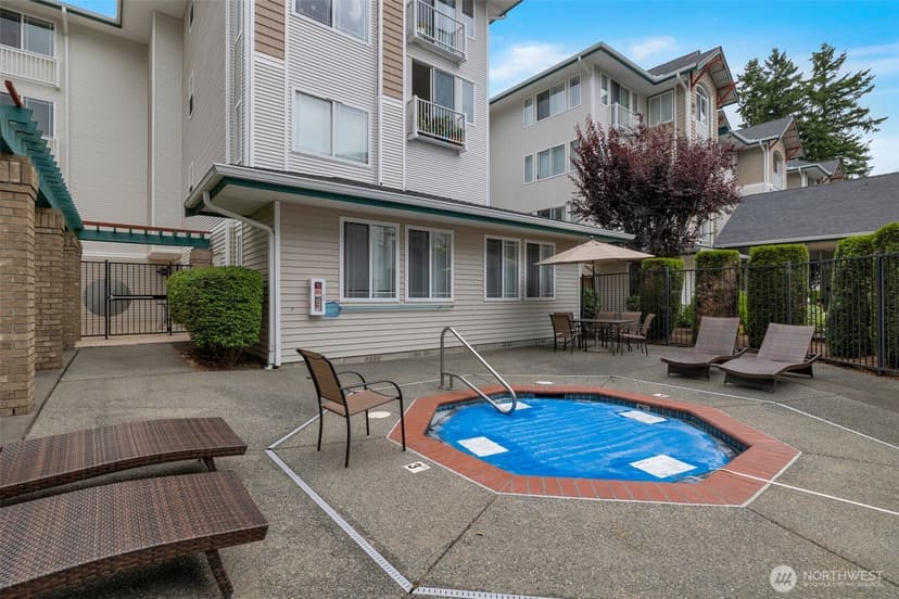 Property photo for 13301 SE 79th Place #B-402, Newcastle photo 22