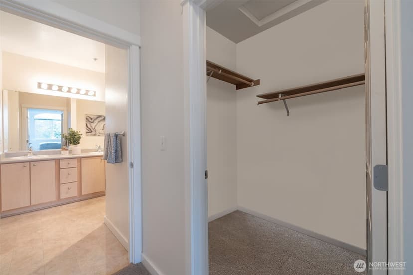 Property photo for 13301 SE 79th Place #B-402, Newcastle photo 17
