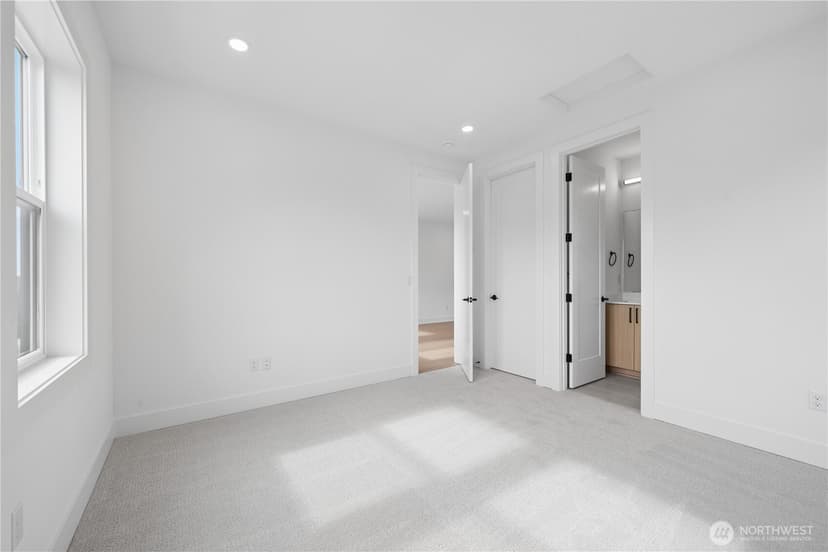 Property photo for 13806 SE 85th Street, Newcastle photo 19