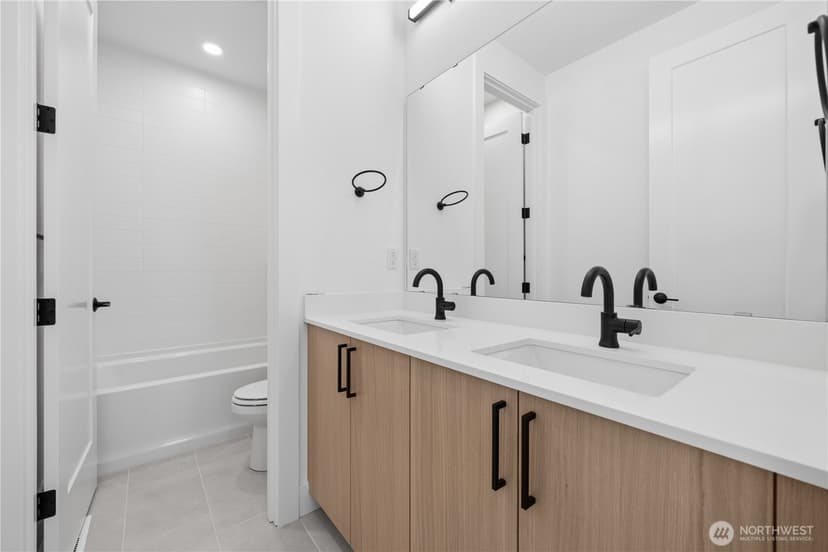 Property photo for 13806 SE 85th Street, Newcastle photo 22