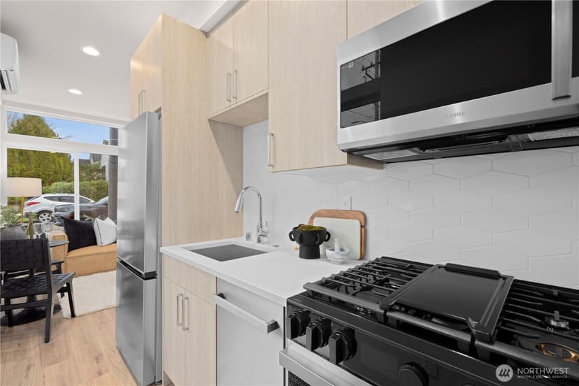 Property photo for 5517 B 9th Avenue NW, Seattle photo 12