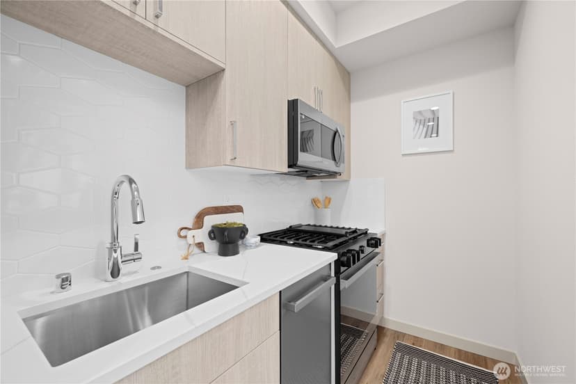 Property photo for 5517 B 9th Avenue NW, Seattle photo 11
