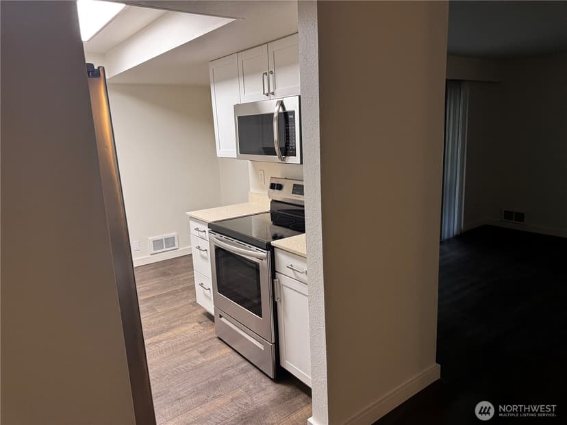 Property photo for 8637 Zircon Drive SW #S2, Tacoma photo 7
