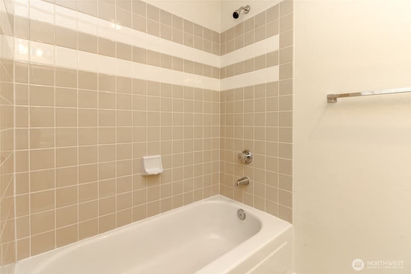 Property photo for 1830 S 336th Street #C102, Federal Way photo 19