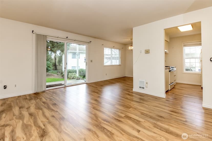 Property photo for 1830 S 336th Street #C102, Federal Way photo 6