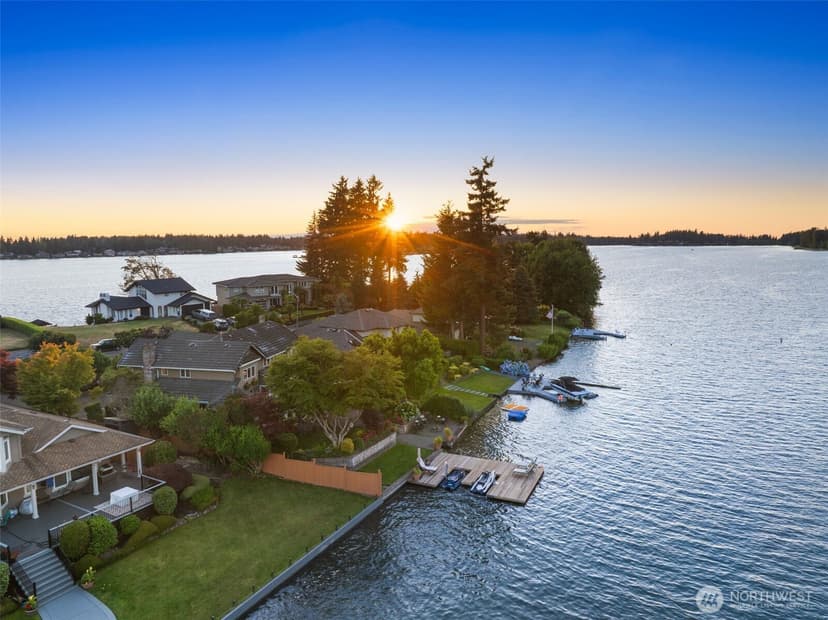 Property photo for 2911 196th Avenue Ct E, Lake Tapps photo 2