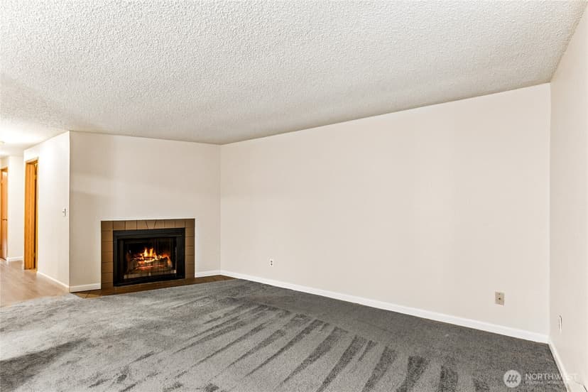 Property photo for 19855 25th Avenue NE #210, Shoreline photo 4