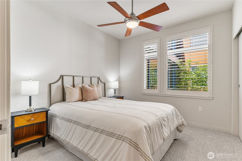 Property photo for 15100 6th Avenue SW #420, Burien photo 13