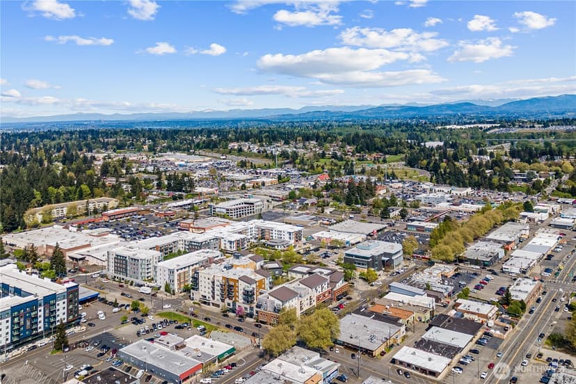 Property photo for 15100 6th Avenue SW #420, Burien photo 27