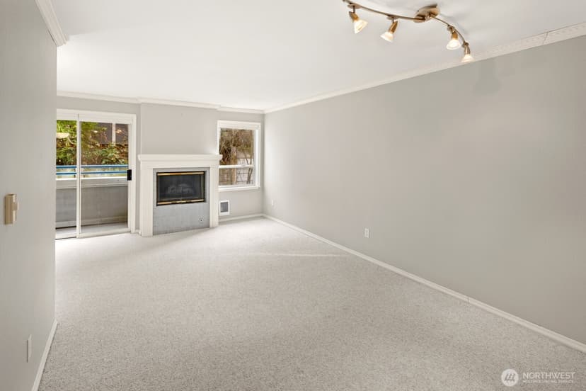 Property photo for 2244 13th Avenue W #407, Seattle photo 15