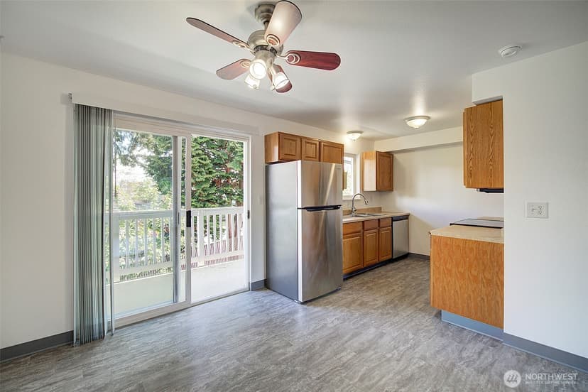 Property photo for 747 75th Street SE #B203, Everett photo 4