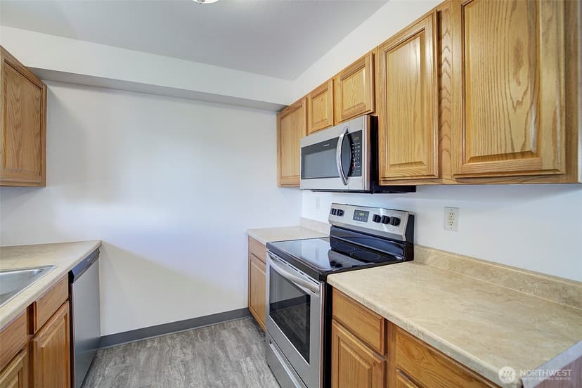 Property photo for 747 75th Street SE #B203, Everett photo 5