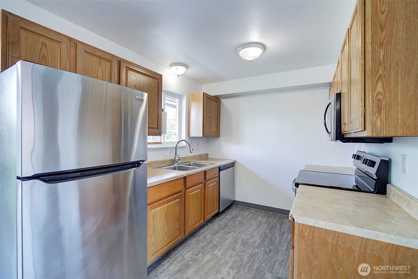Property photo for 747 75th Street SE #B203, Everett photo 6