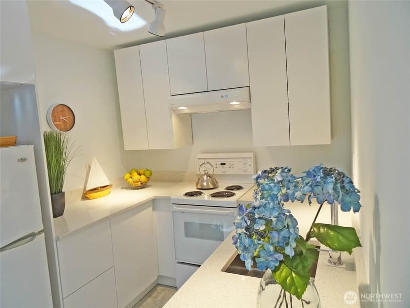 Property photo for 343 4th Avenue #D, Kirkland photo 8