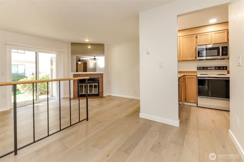 Property photo for 17311 119th LN SE J#3, Renton photo 19