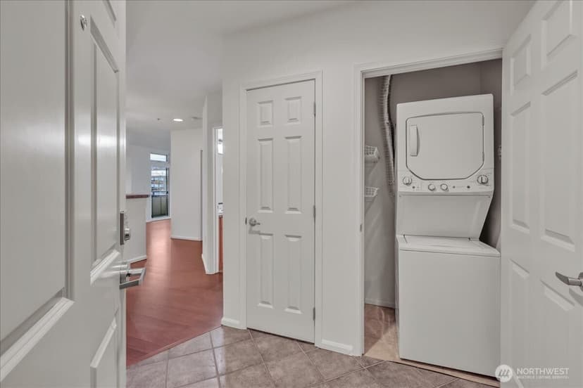 Property photo for 18 Dravus Street #207, Seattle photo 24