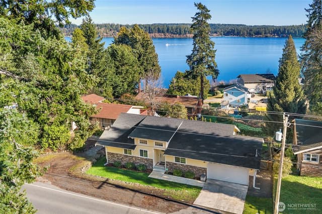 Property photo for 8498 Illahee Road NE, Bremerton photo 3