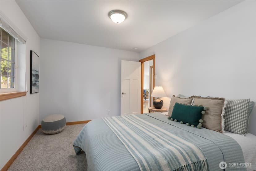 Property photo for 8498 Illahee Road NE, Bremerton photo 25