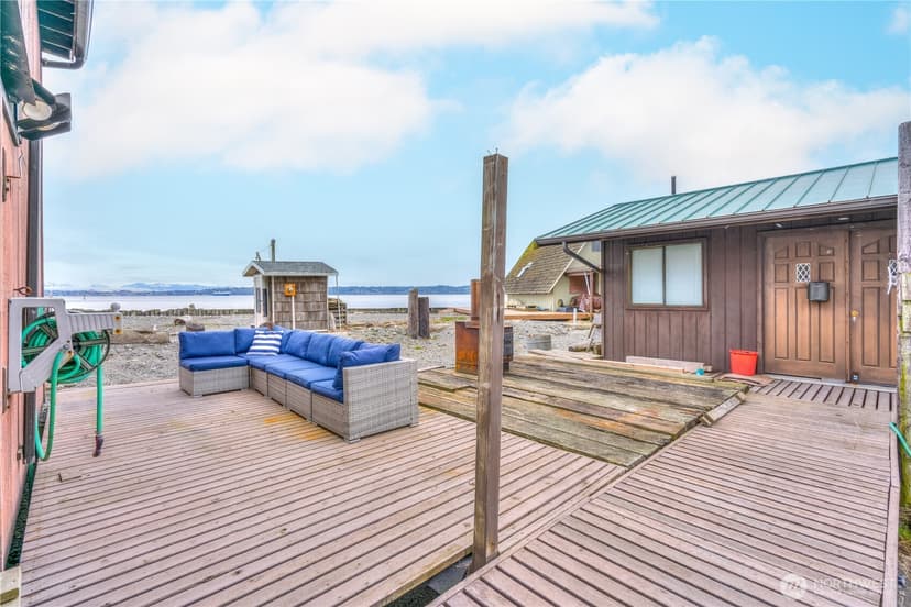 Property photo for 15 U Snoqualmie Ave., Hat Island photo 10