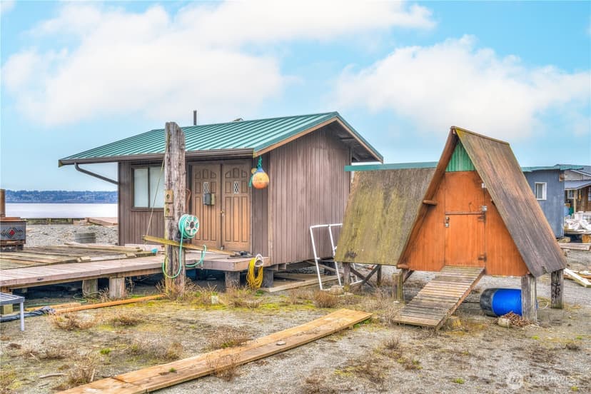 Property photo for 15 U Snoqualmie Ave., Hat Island photo 9