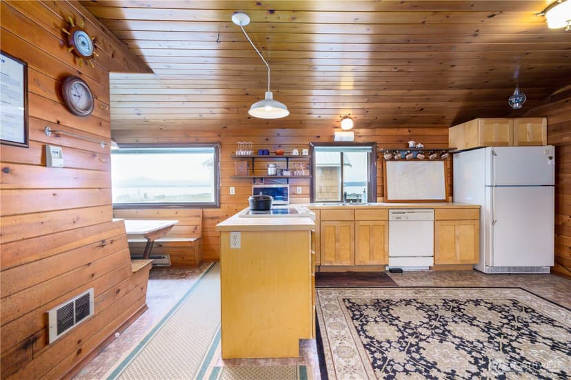 Property photo for 15 U Snoqualmie Ave., Hat Island photo 15