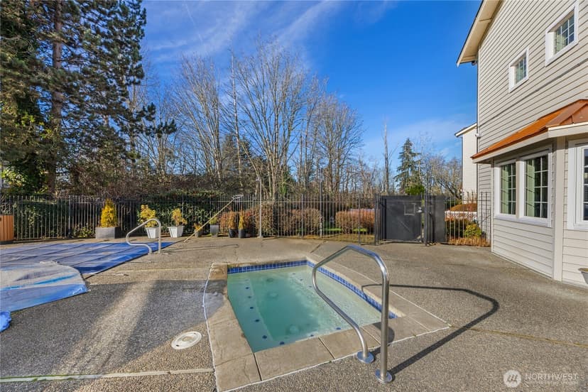 Property photo for 12404 E Gibson Road #G202, Everett photo 34