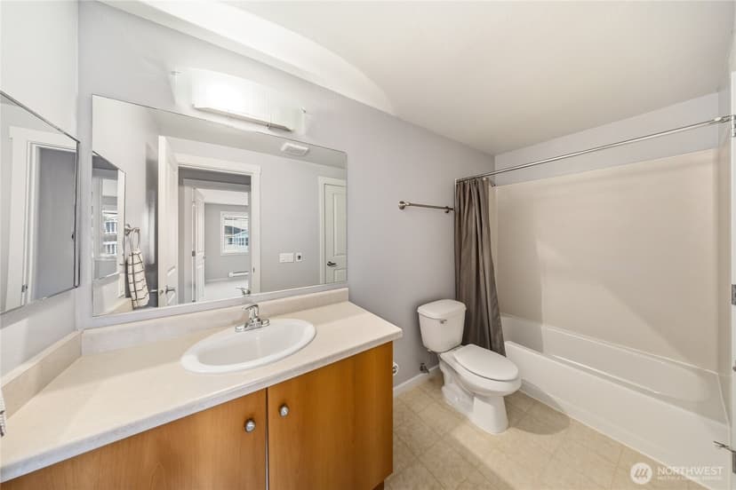 Property photo for 12404 E Gibson Road #G202, Everett photo 24