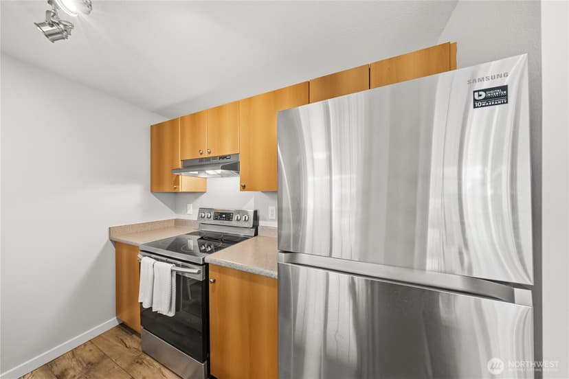 Property photo for 12404 E Gibson Road #G202, Everett photo 12