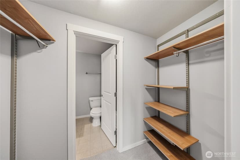 Property photo for 12404 E Gibson Road #G202, Everett photo 23
