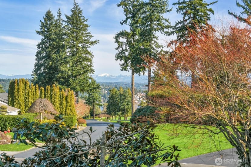 Property photo for 4905 NE Park Place, Seattle photo 21