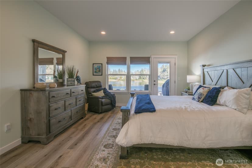 Property photo for 792 Falls of Clyde Loop SE, Ocean Shores photo 16