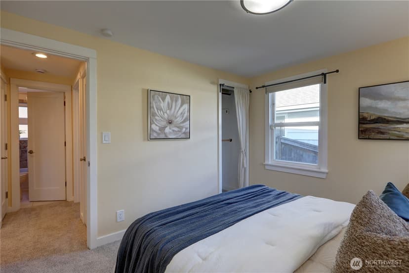 Property photo for 7943 31st Avenue SW, Seattle photo 10