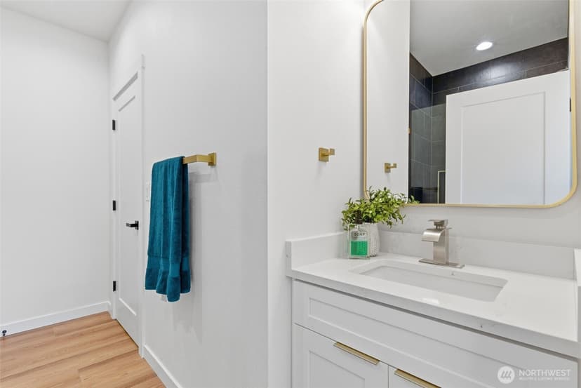 Property photo for 8505 Bridgeport Way SW, Lakewood photo 37