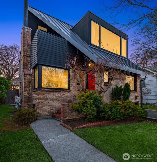 Property photo for 5221 37th Avenue NE, Seattle