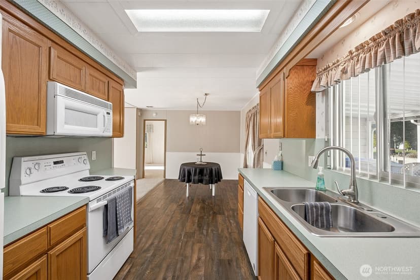 Property photo for 201 Union Avenue SE #35, Renton photo 21